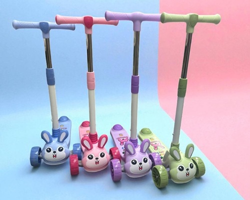 MONOPATIN C/ LUCES Y MUSICAL REFORZADOS ADB-206