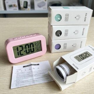 Reloj despertador digital LCD pilas C-81701